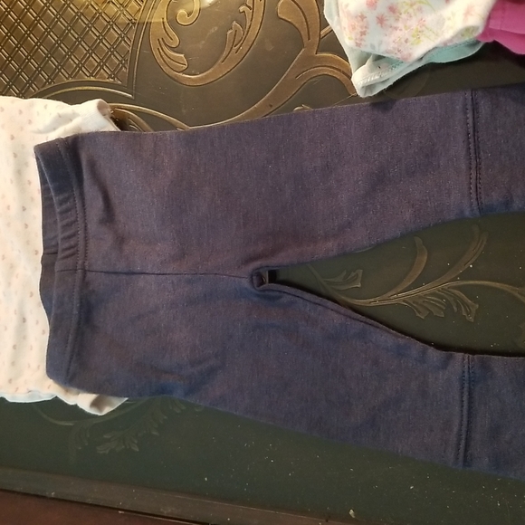 12 Assorted Infant Girls Outfits. 6 to 12 months. All great Condition - Picture 7 of 8